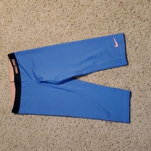 Nike Pro/Dri fit Capri leggings